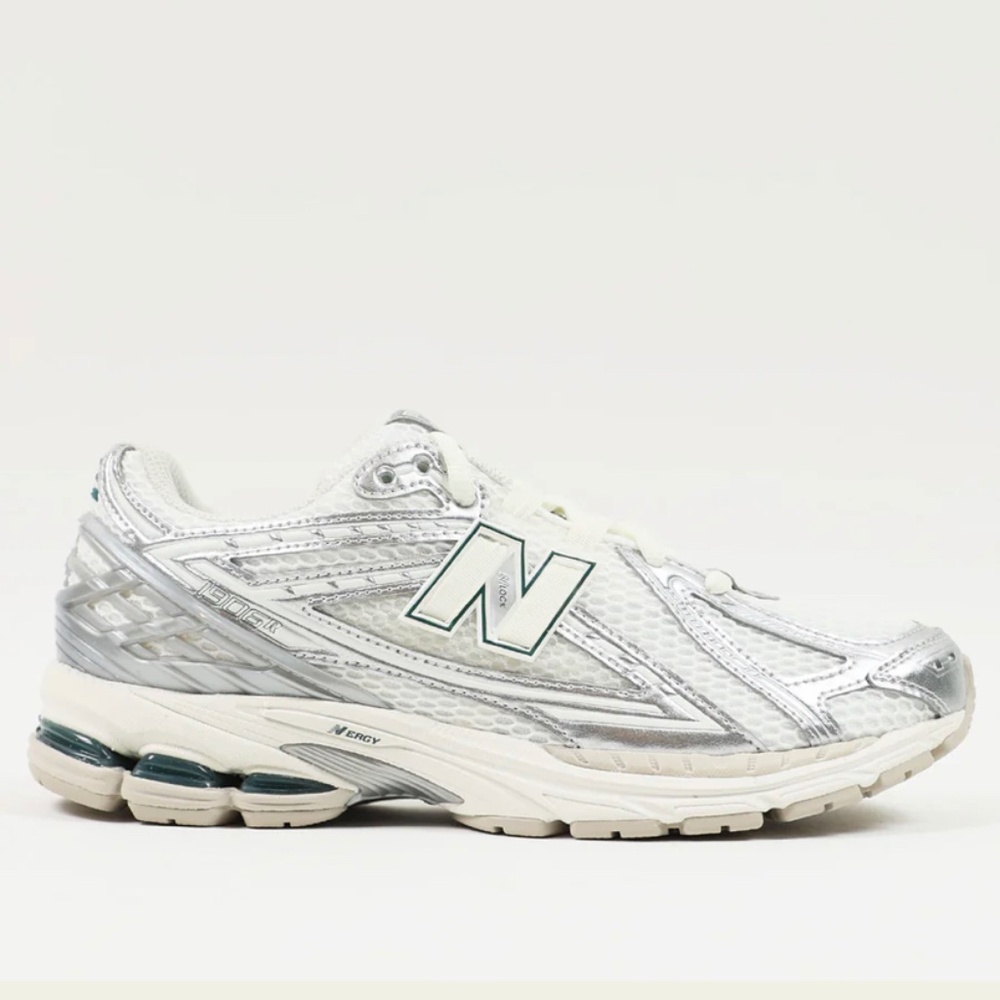 New Balance 1906R